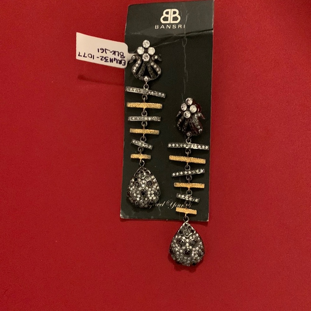 NWT Beautiful Bansri earrings